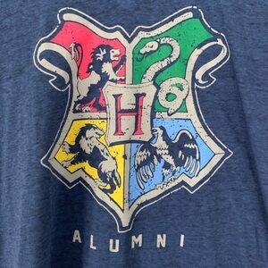 Harry Potter Tee • Hogwarts Alumni • Small